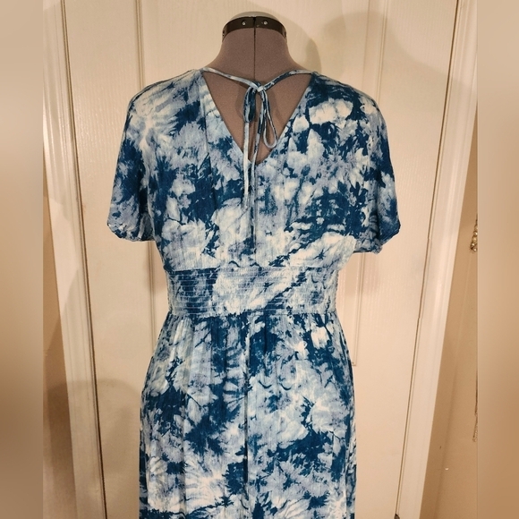 Bebop v- neck tie-dye sundress with short sleeves and smocked waist sz  med - Picture 5 of 17